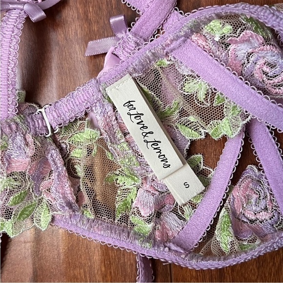NEW LOVE & LEMONS Lilac Shimmer Floral Lace Ruffle Ribbon Bow Trim Garter Belt S - Picture 7 of 8